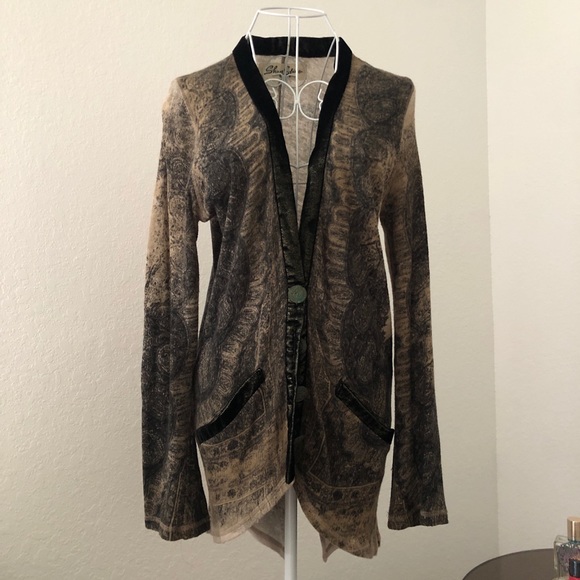 Share Spirit Japanese Cardigan - Picture 15 of 15